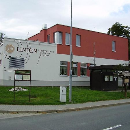 Linden Restaurant And Pension Брно Екстер'єр фото